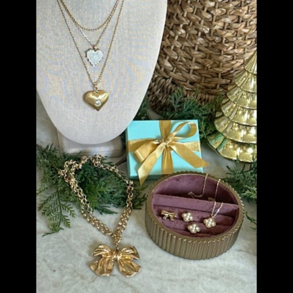 Park Lane "Sleighbell" Gold Finish Detachable Pendant Bow Necklace - Picture 7 of 8